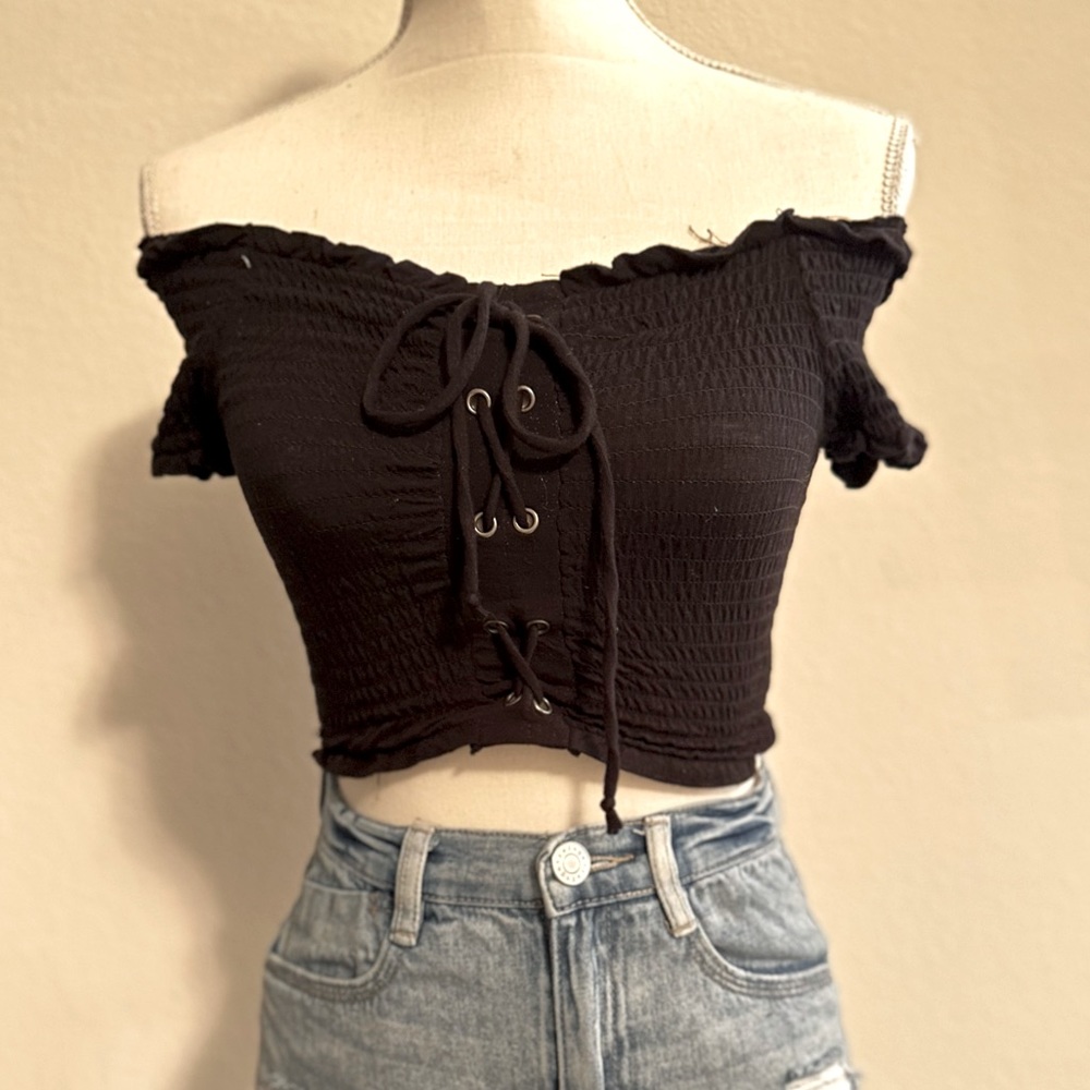 Black off the Shoulder Stretchy Lace Cross Front Ceop Top Size Small